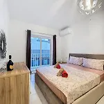 Brand New Luxury 2br 2ba Fully Ac 마르사스칼라
