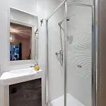 아파트 Brand New Luxury 2br 2ba Fully Ac *